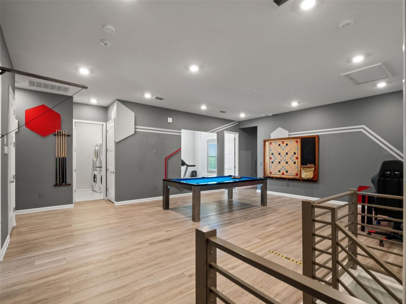 1660 OAK BLOSSOM DR
