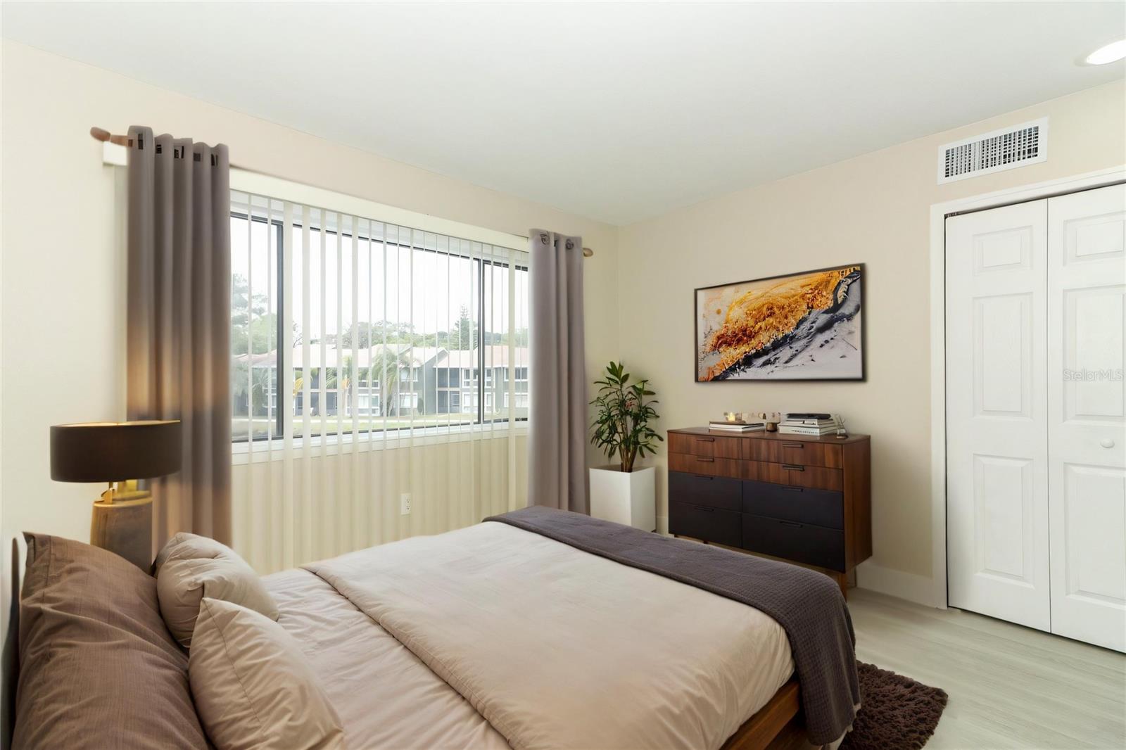 5836 PEREGRINE AVE #25E