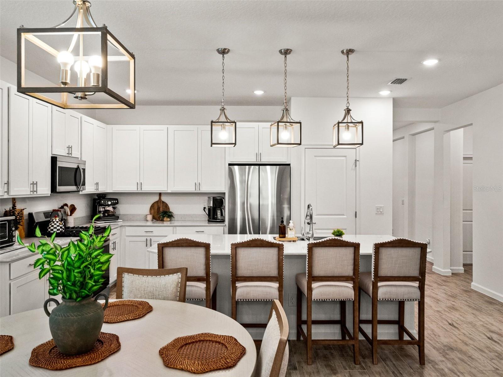 2325 SIRENA LN