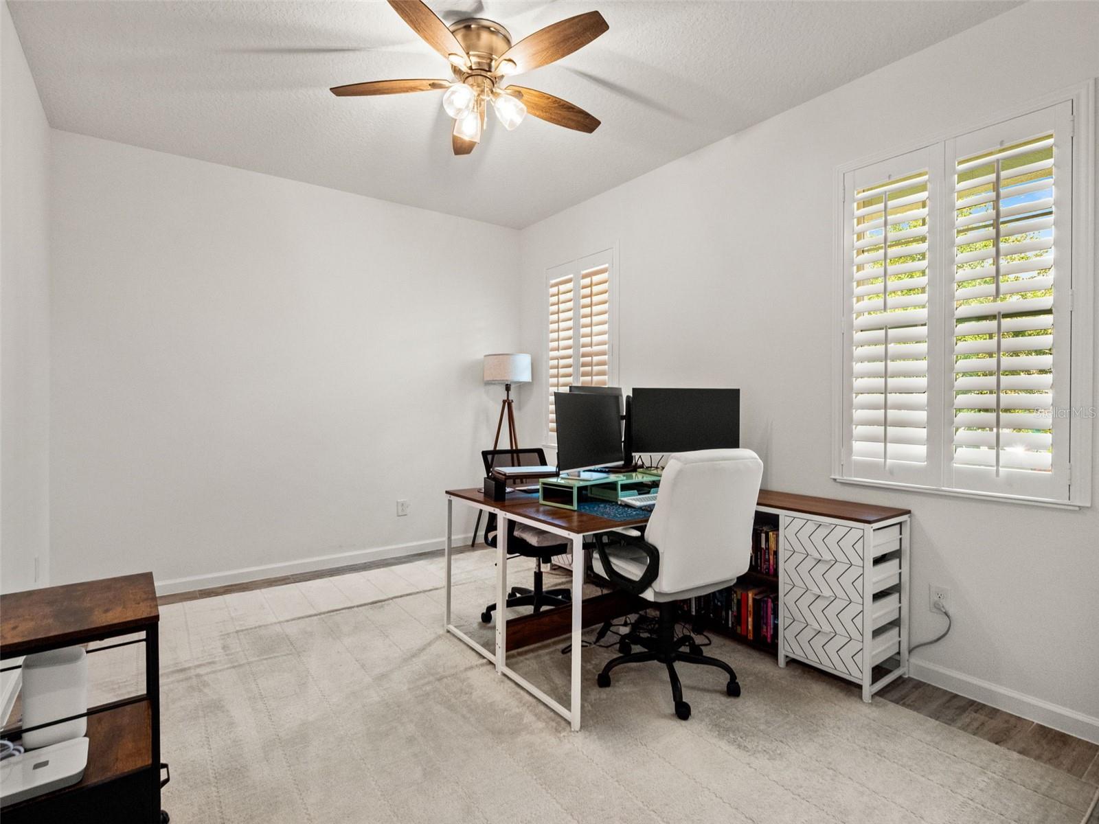 2325 SIRENA LN