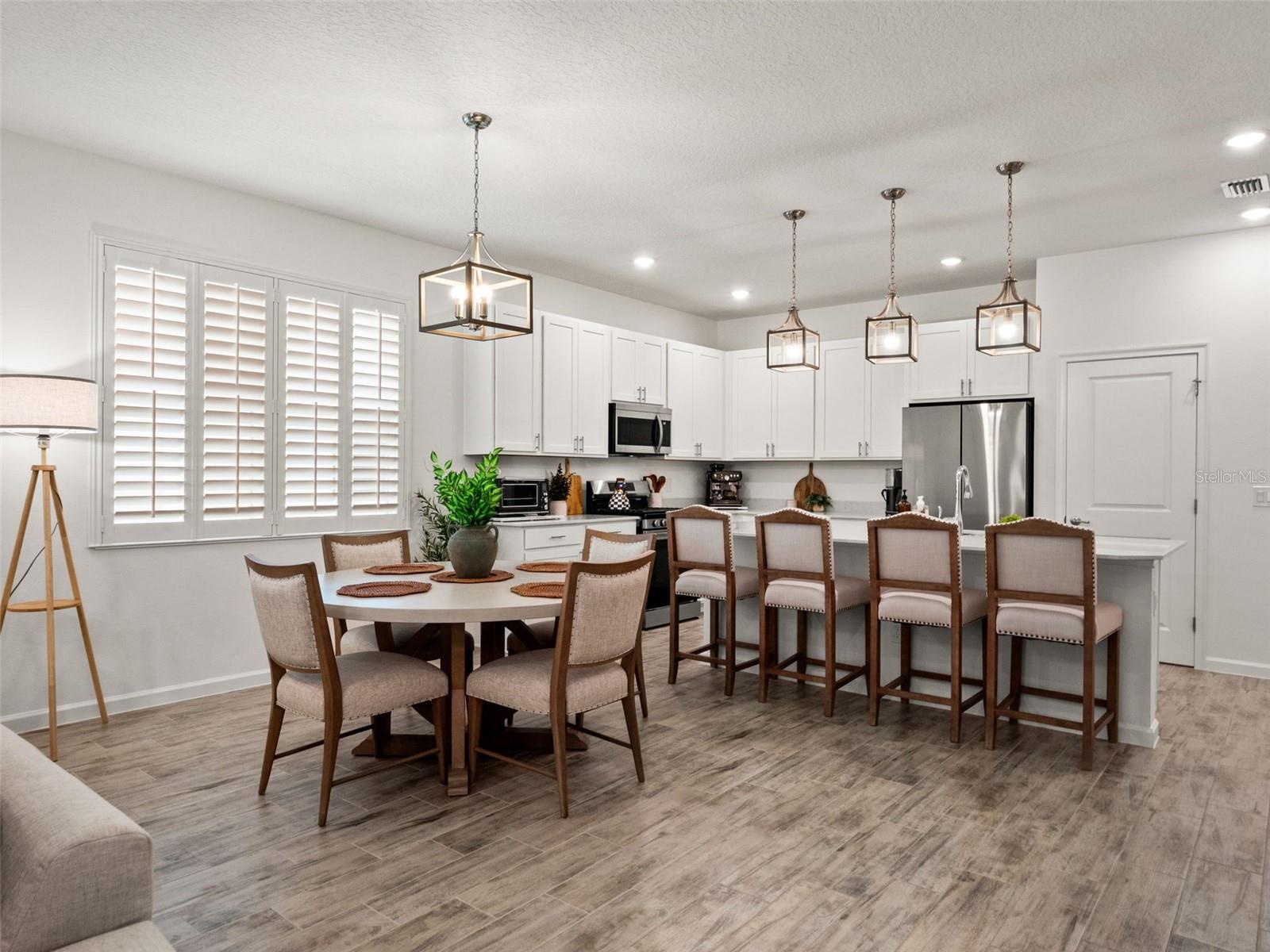 2325 SIRENA LN