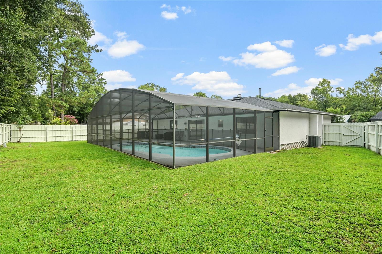 872 FALKIRK DR