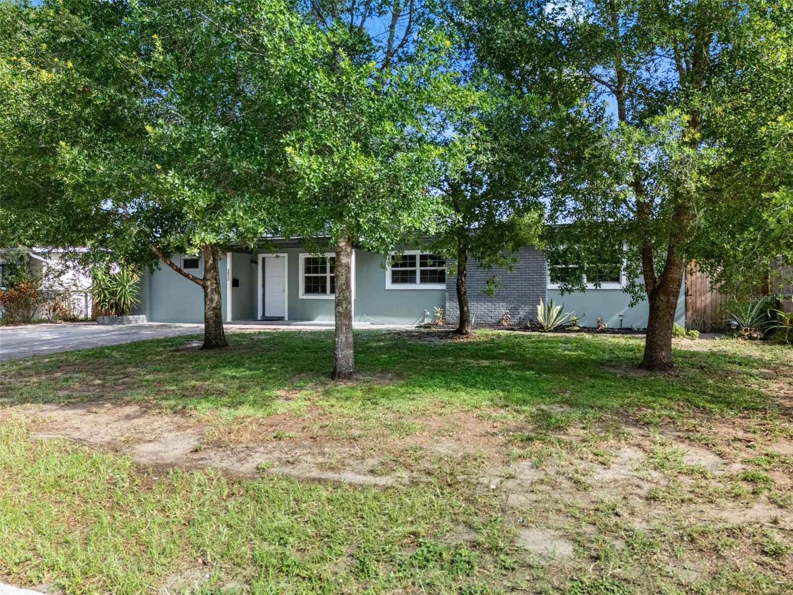 3813 EDLAND DR