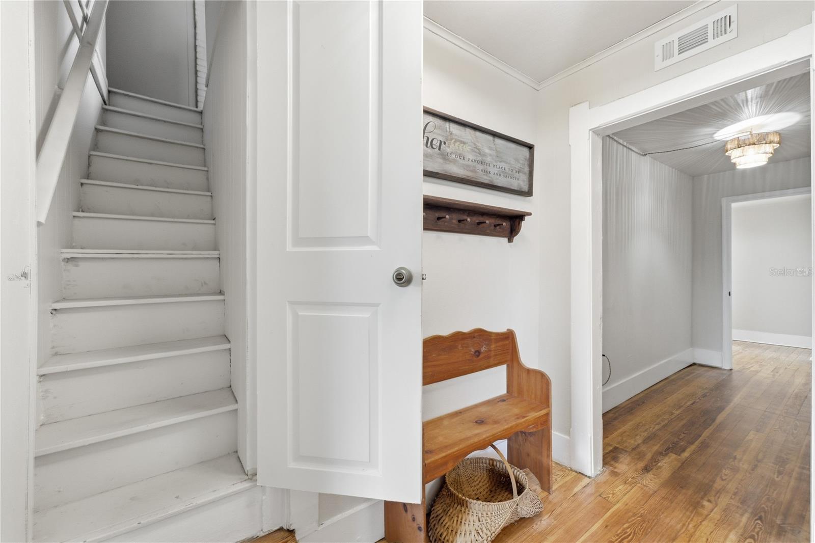 535 W OSCEOLA ST