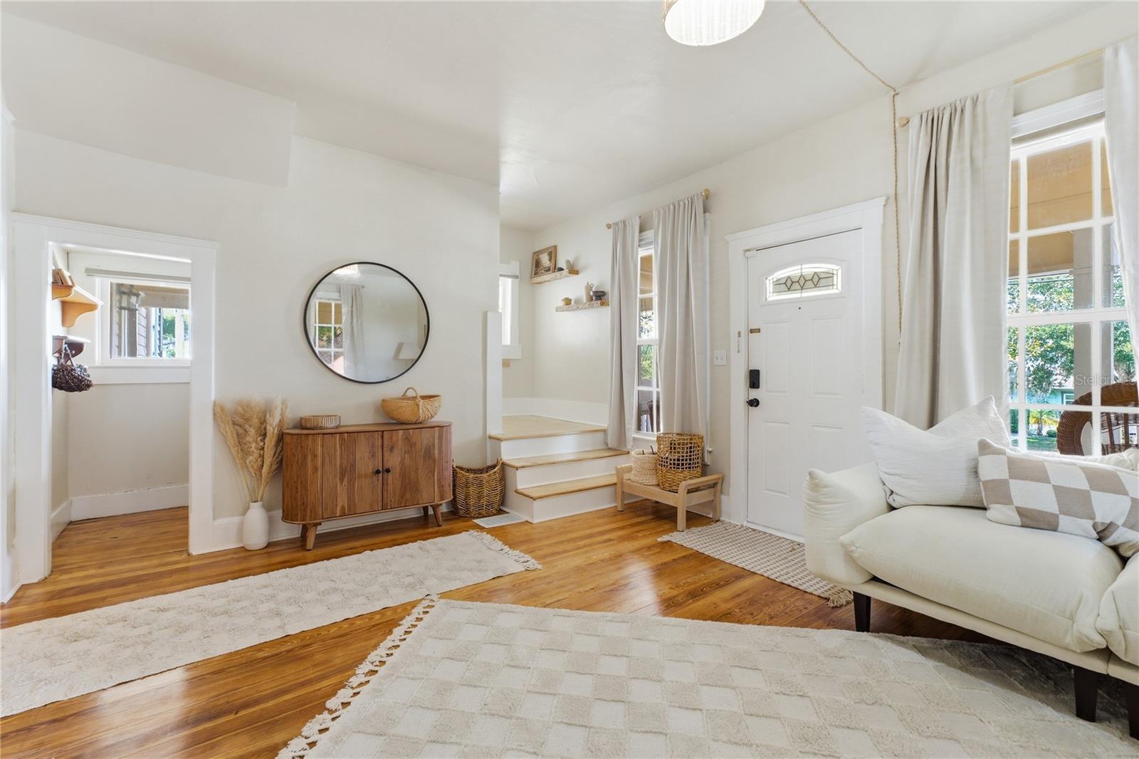 535 W OSCEOLA ST