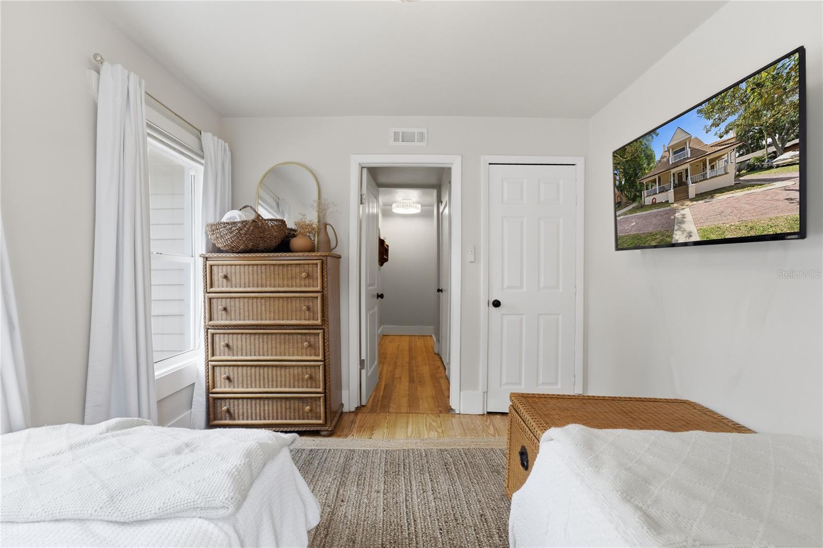535 W OSCEOLA ST