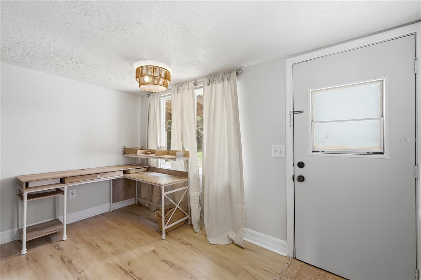 535 W OSCEOLA ST