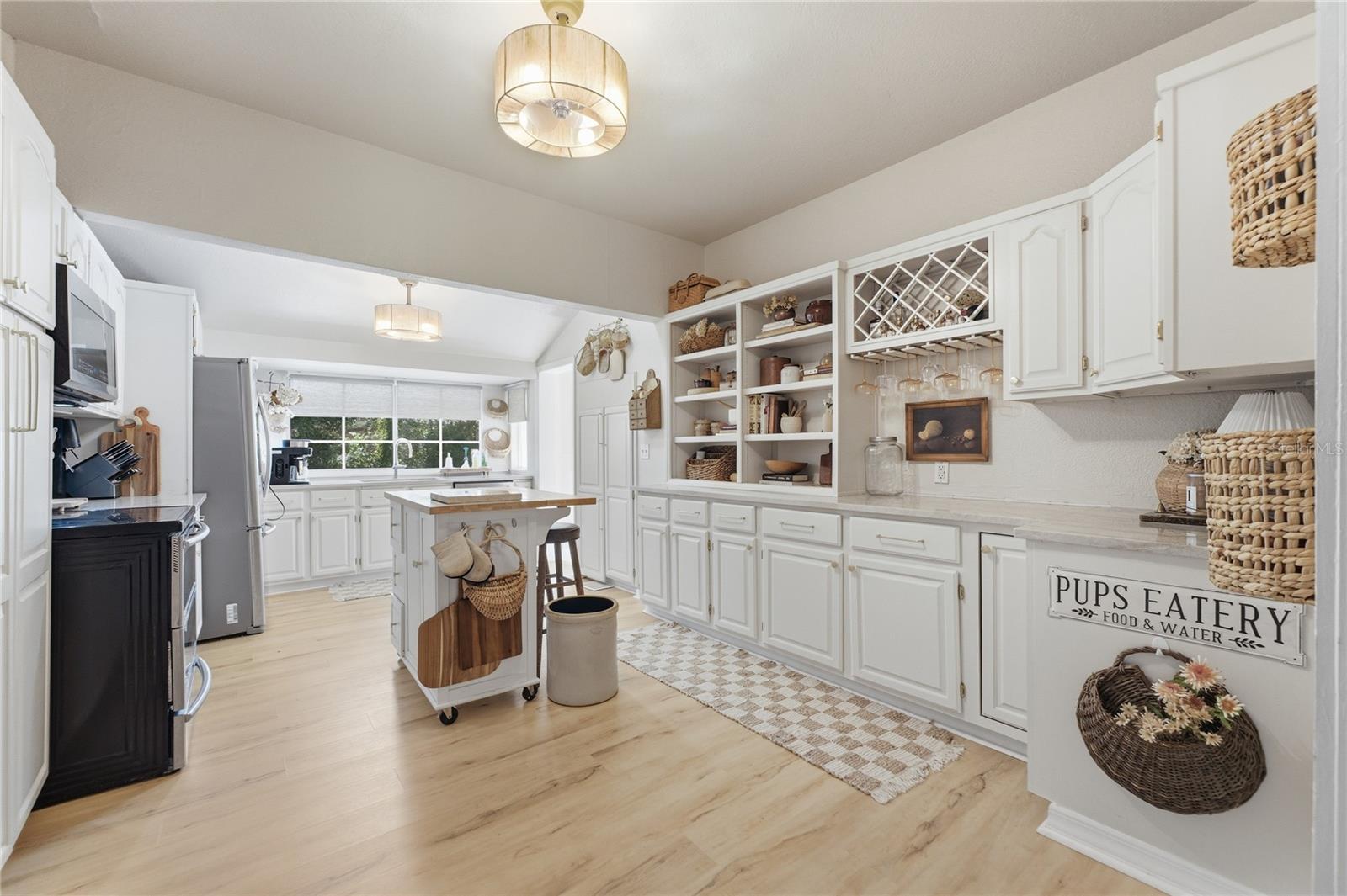 535 W OSCEOLA ST