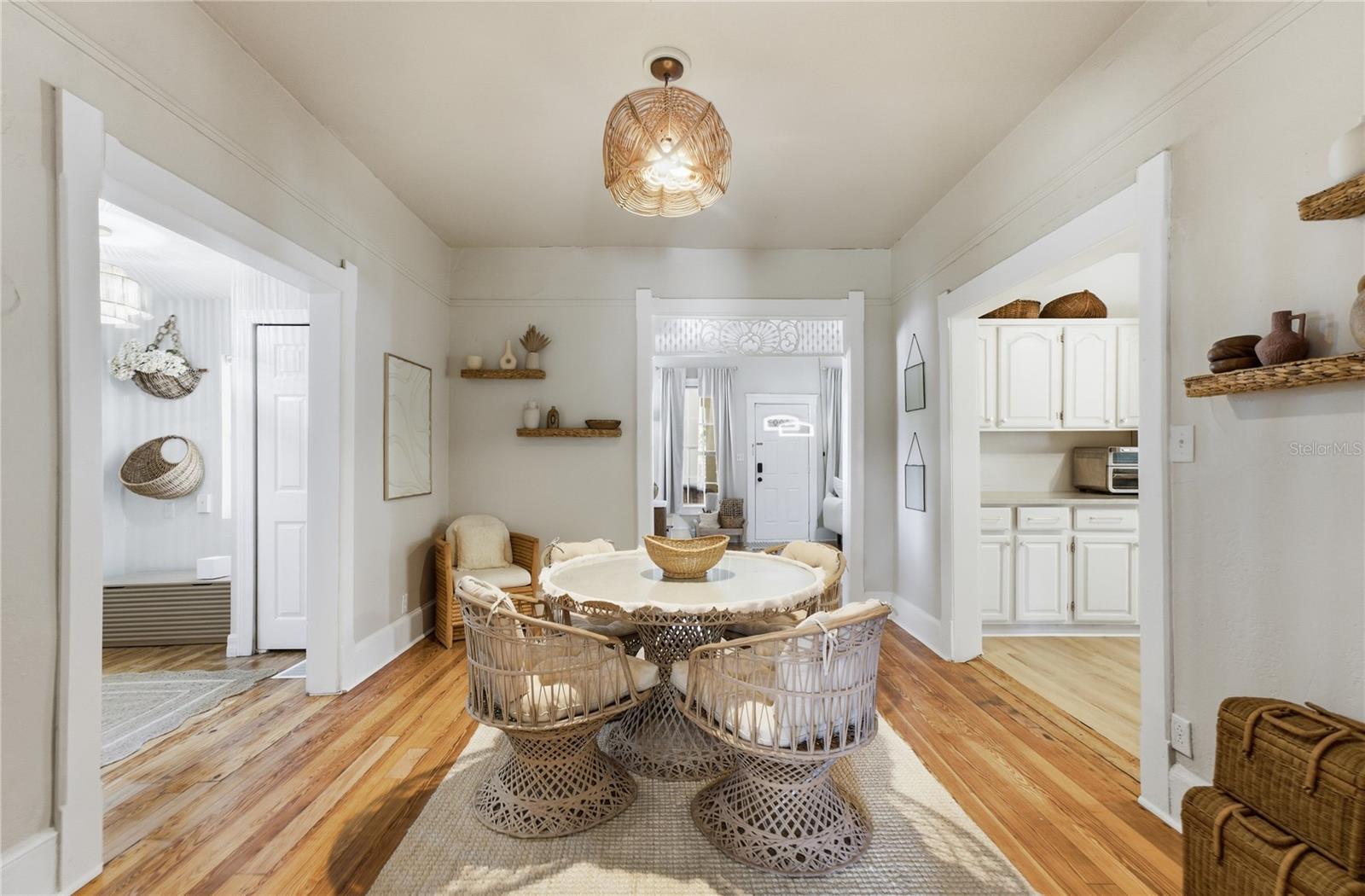 535 W OSCEOLA ST