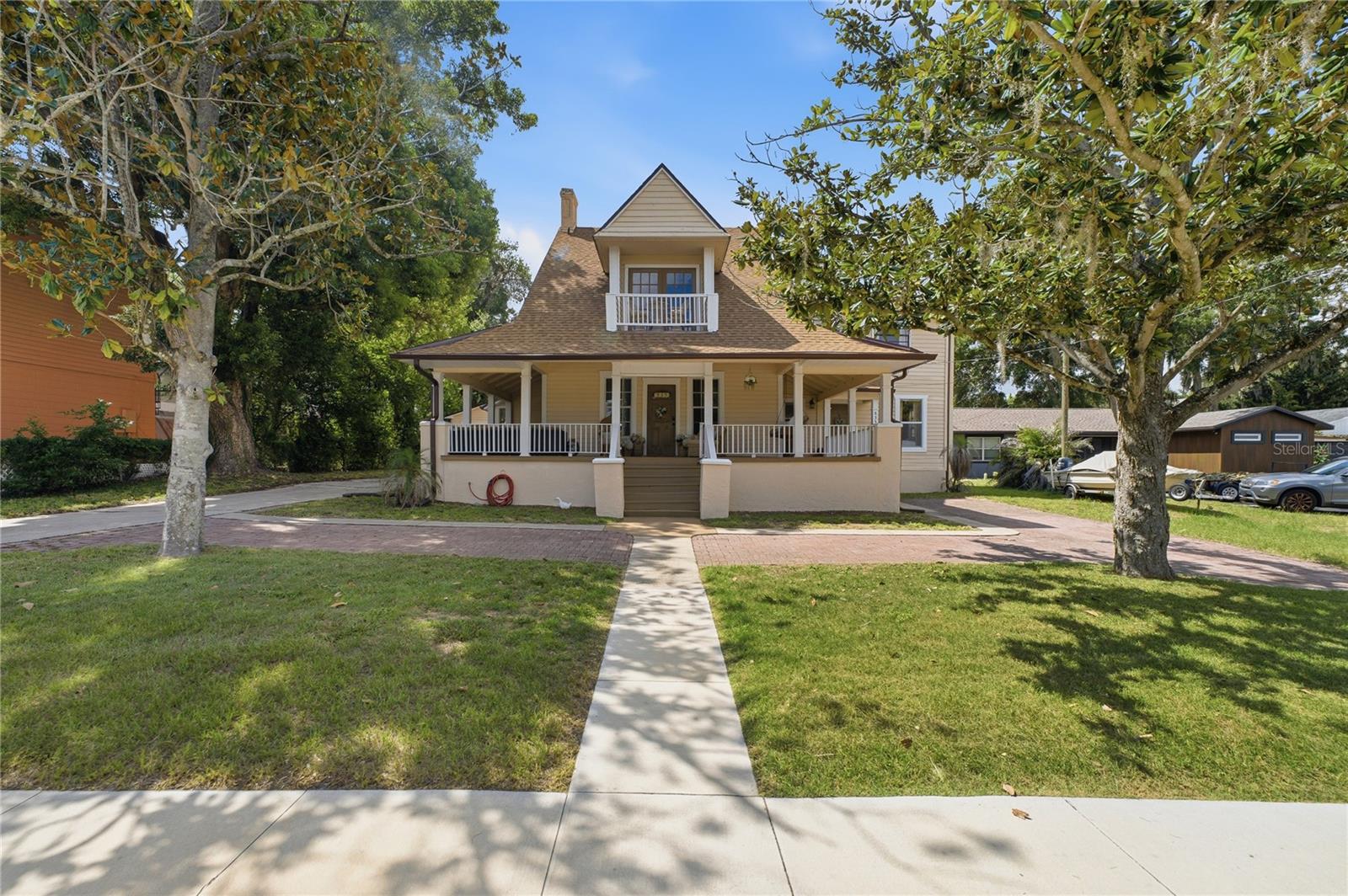 535 W OSCEOLA ST