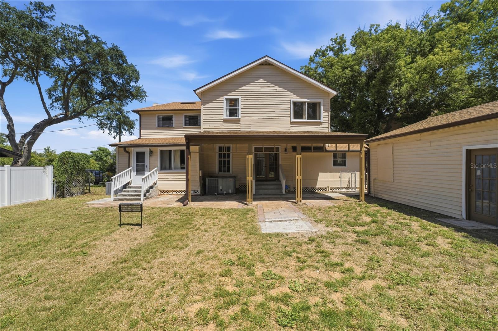 535 W OSCEOLA ST