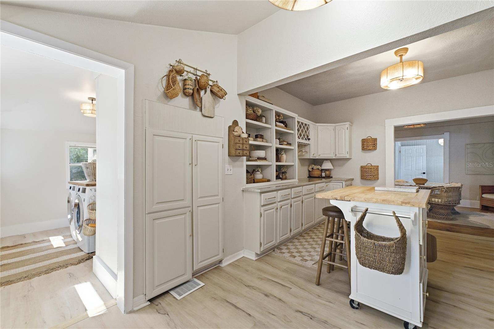 535 W OSCEOLA ST
