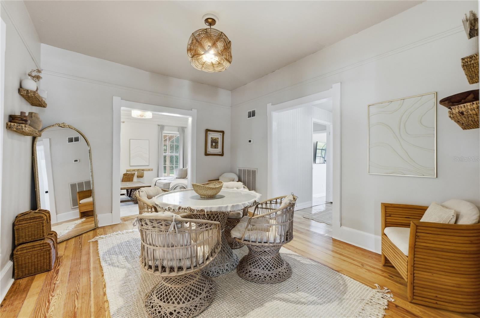 535 W OSCEOLA ST