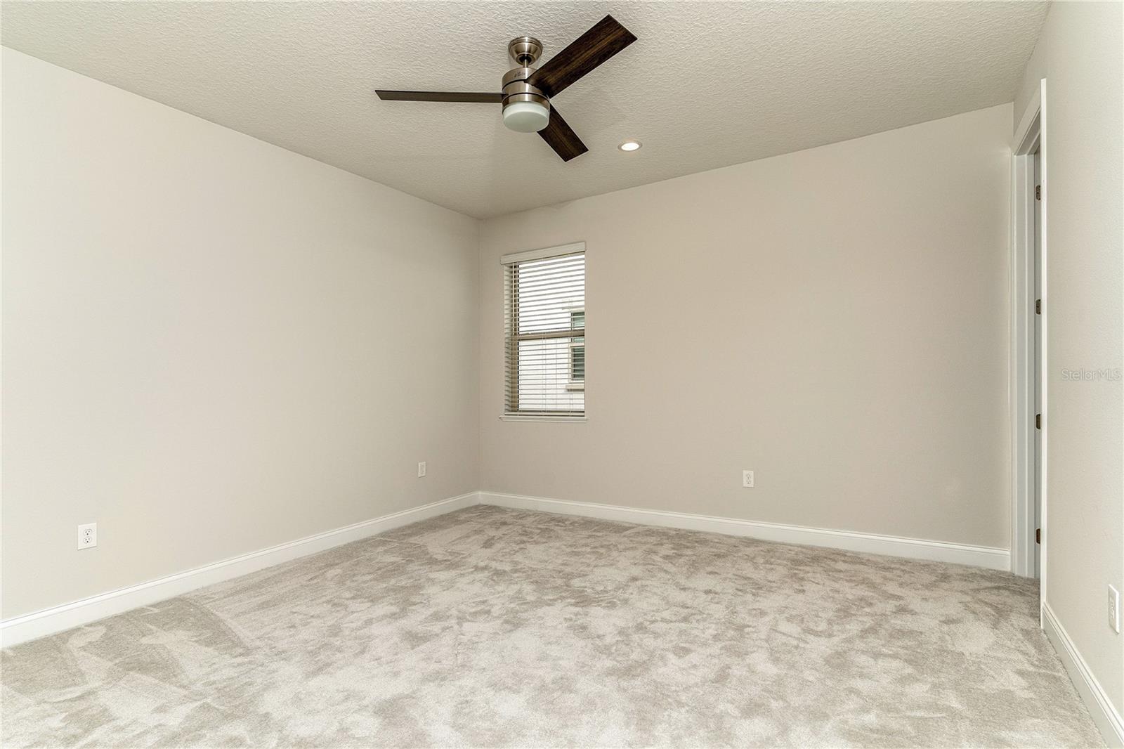 10152 ROYAL ISLAND CT