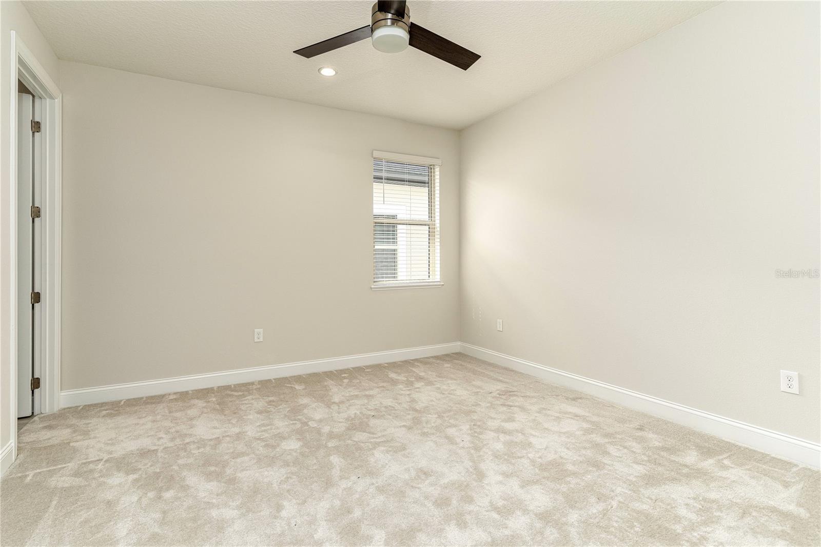 10152 ROYAL ISLAND CT