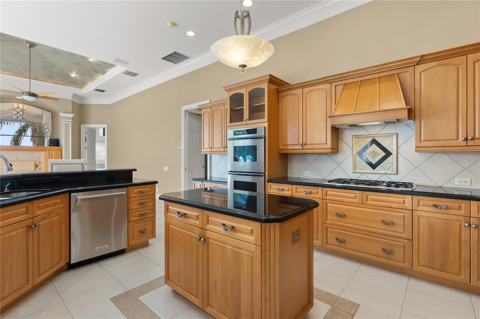 2113 WATER KEY DR
