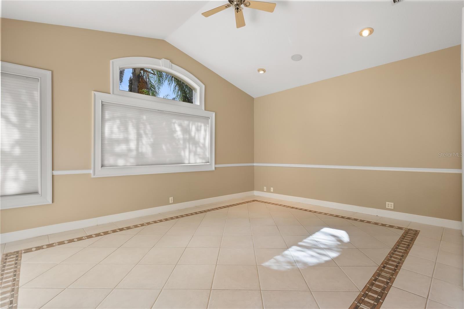 2113 WATER KEY DR