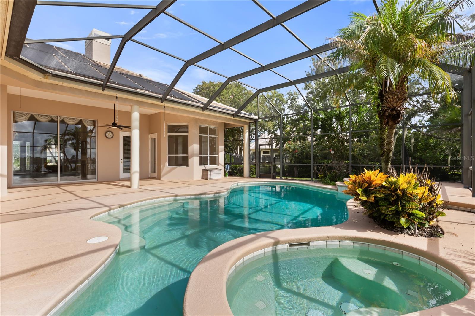 2113 WATER KEY DR