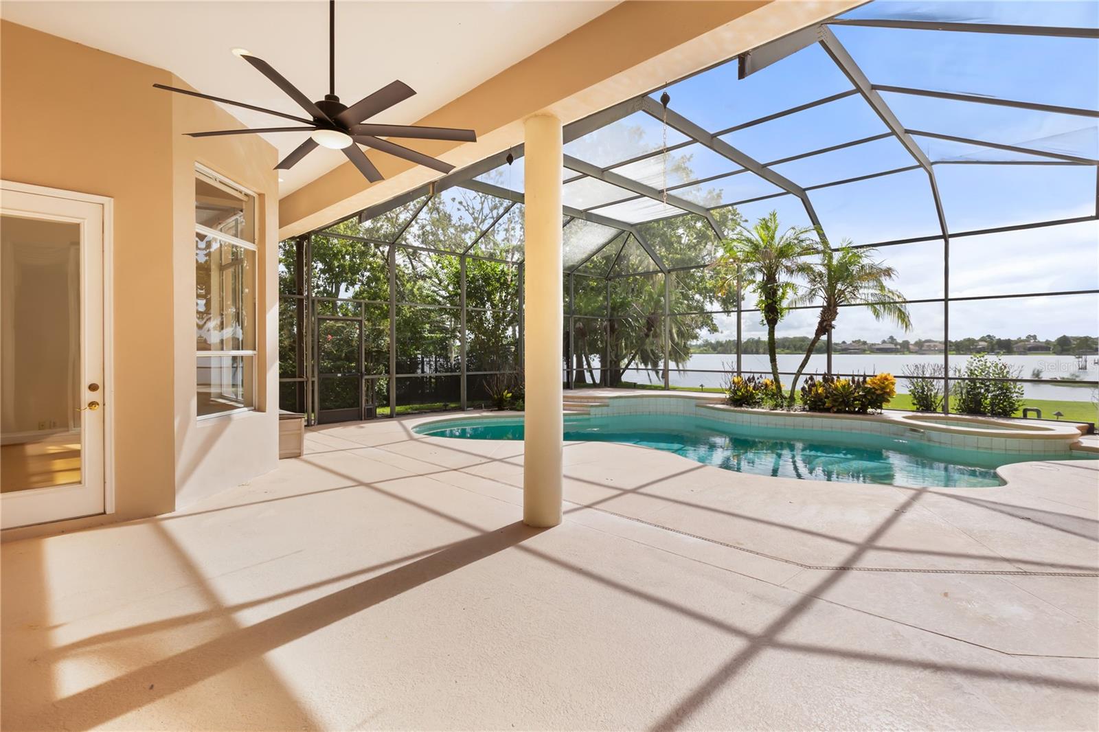 2113 WATER KEY DR