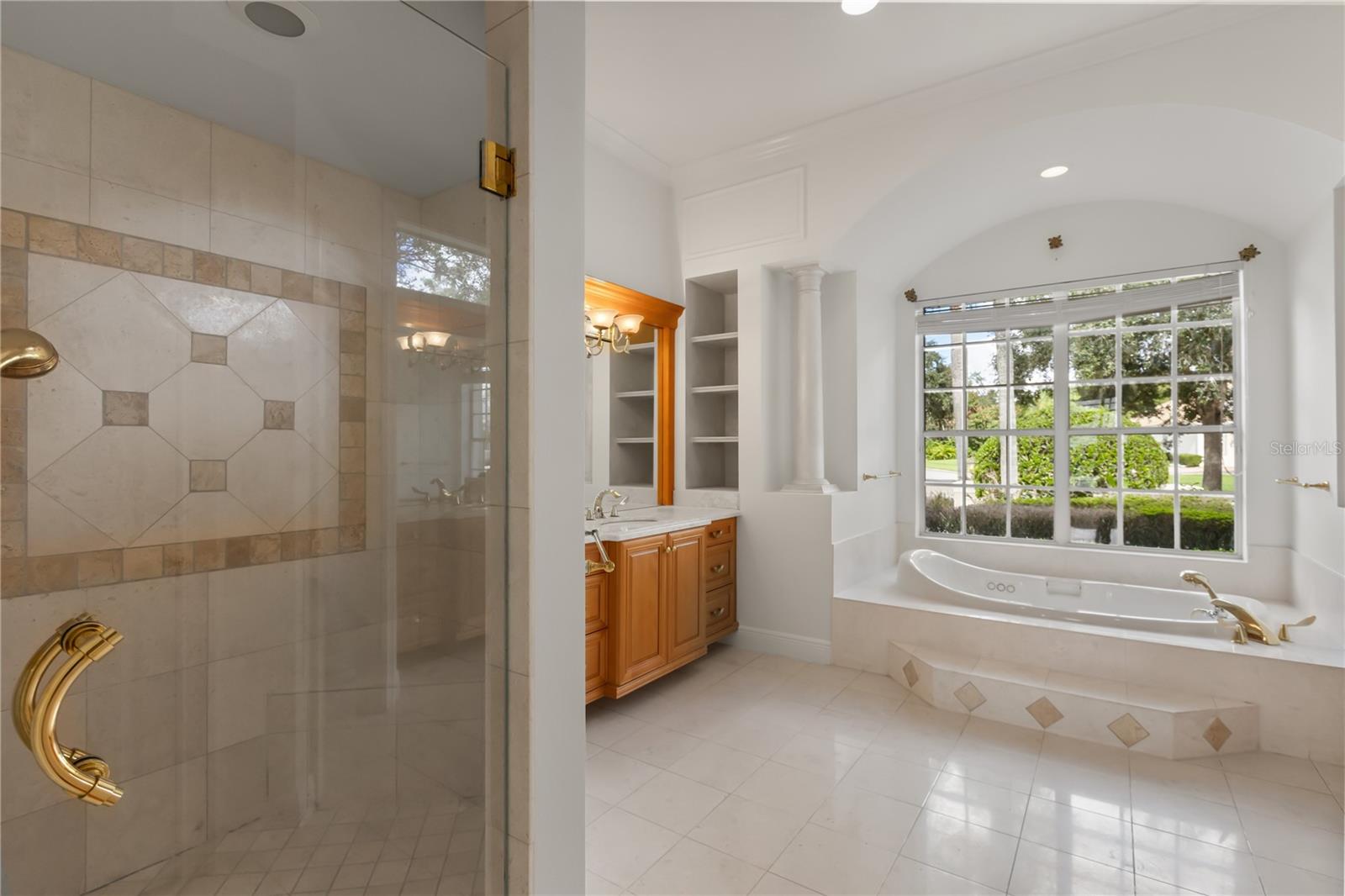 2113 WATER KEY DR