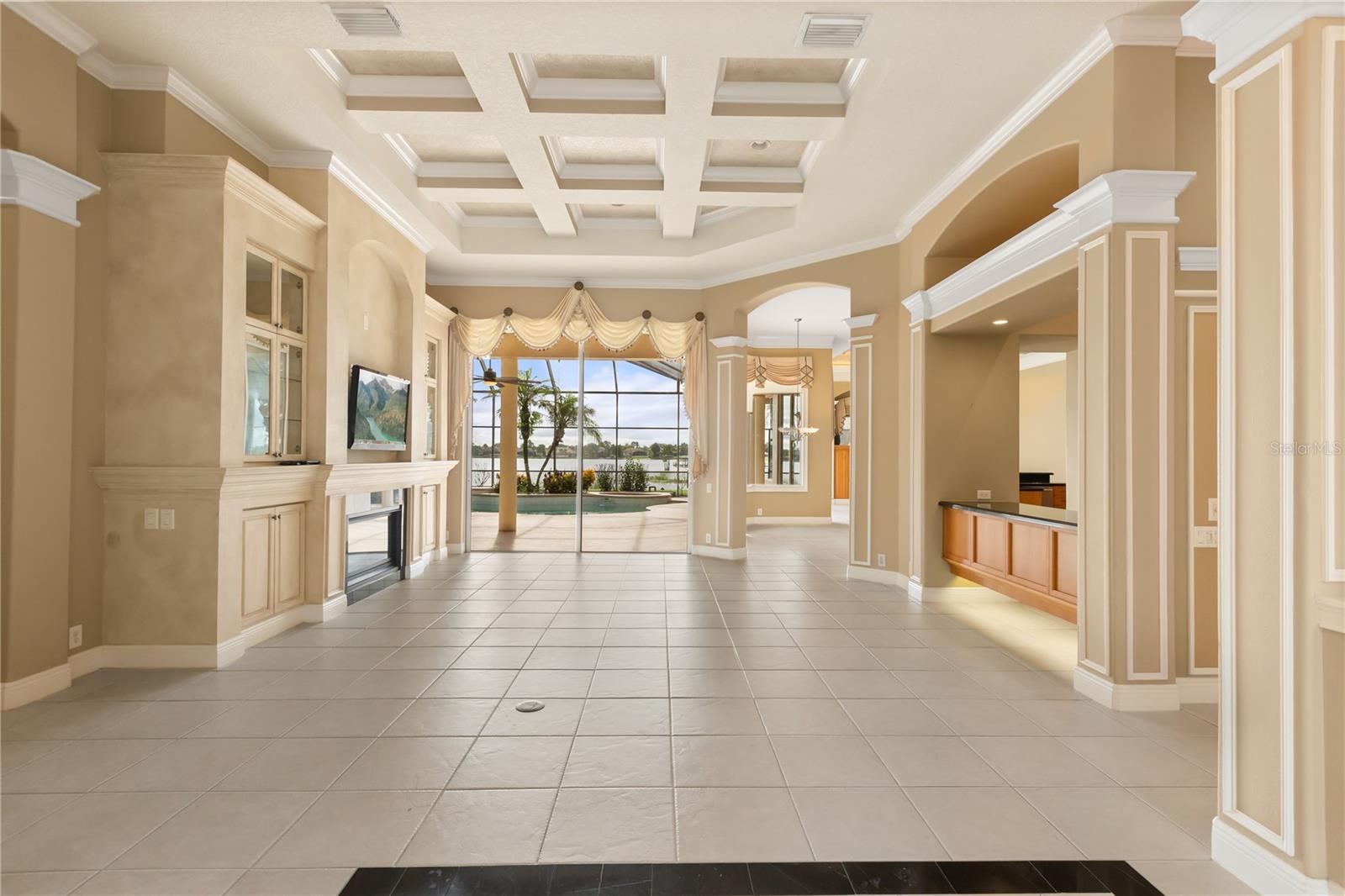 2113 WATER KEY DR