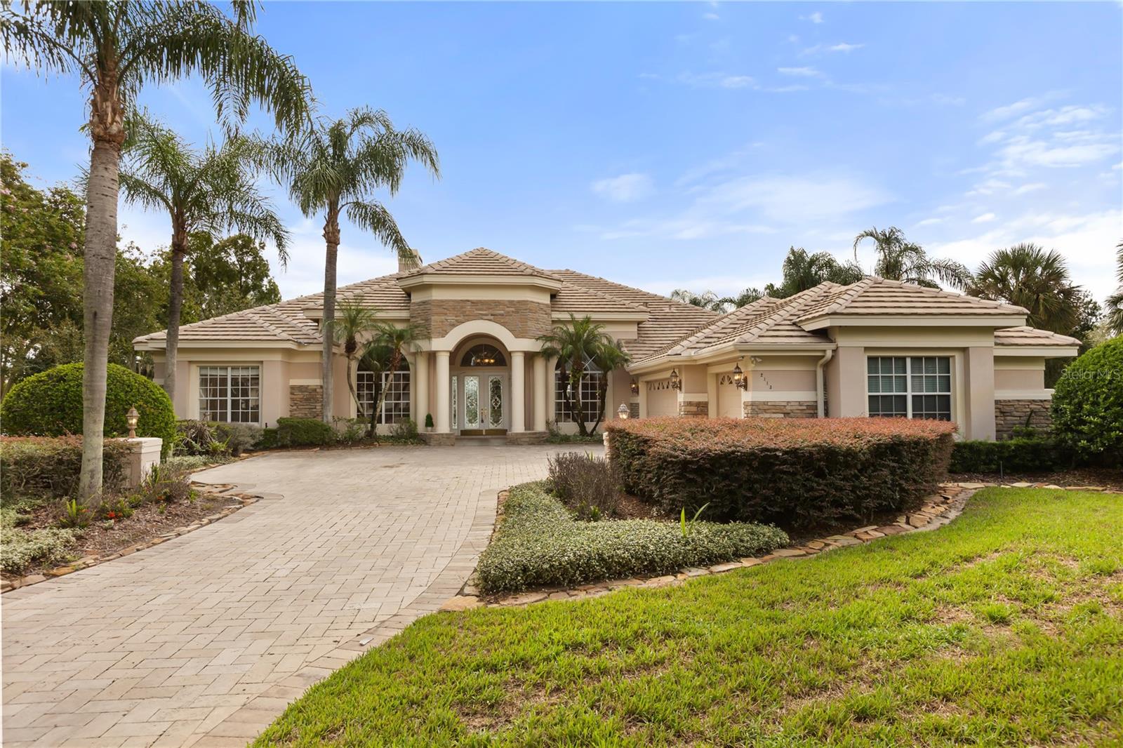 2113 WATER KEY DR