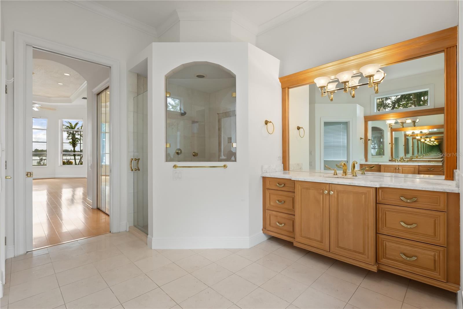 2113 WATER KEY DR