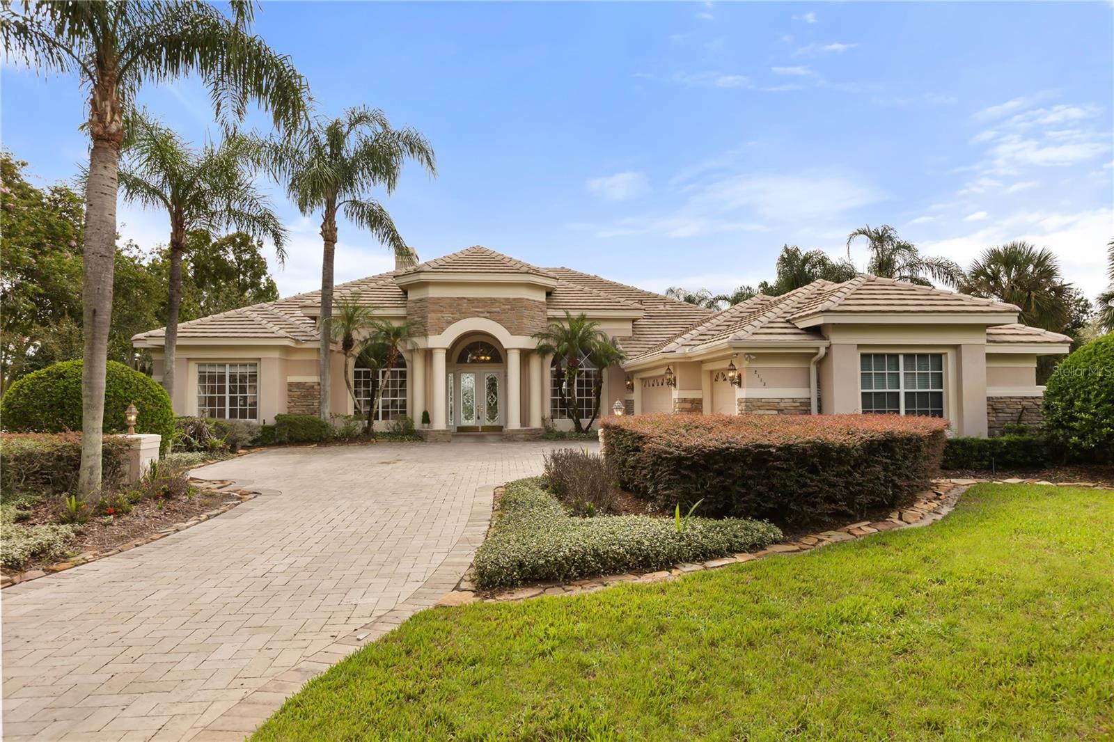 2113 WATER KEY DR