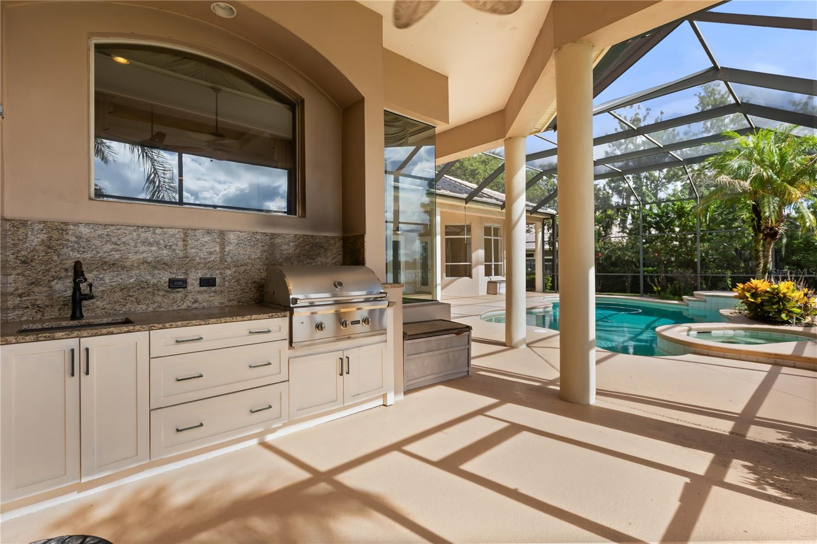 2113 WATER KEY DR