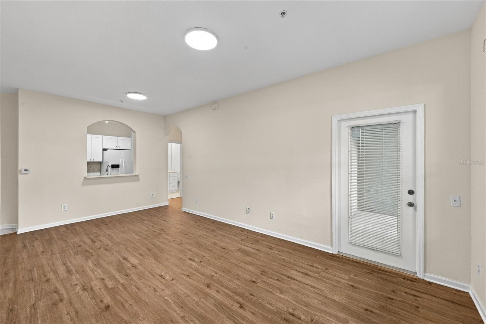 7135 YACHT BASIN AVE #211