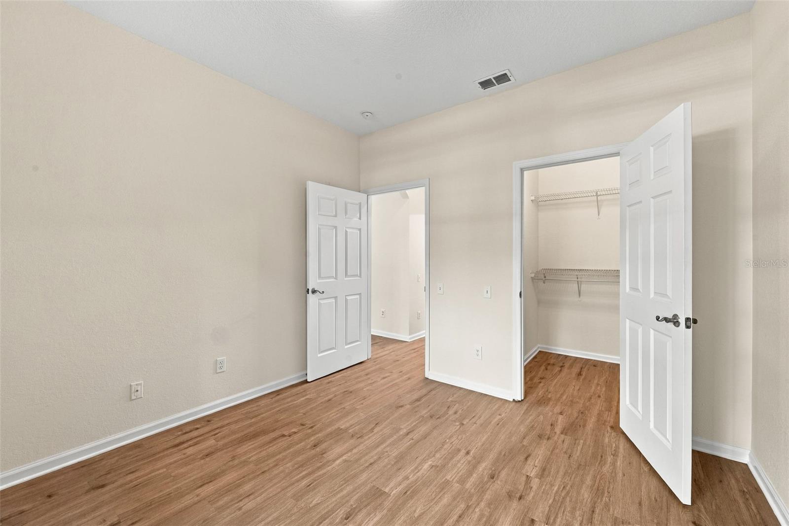 7135 YACHT BASIN AVE #211