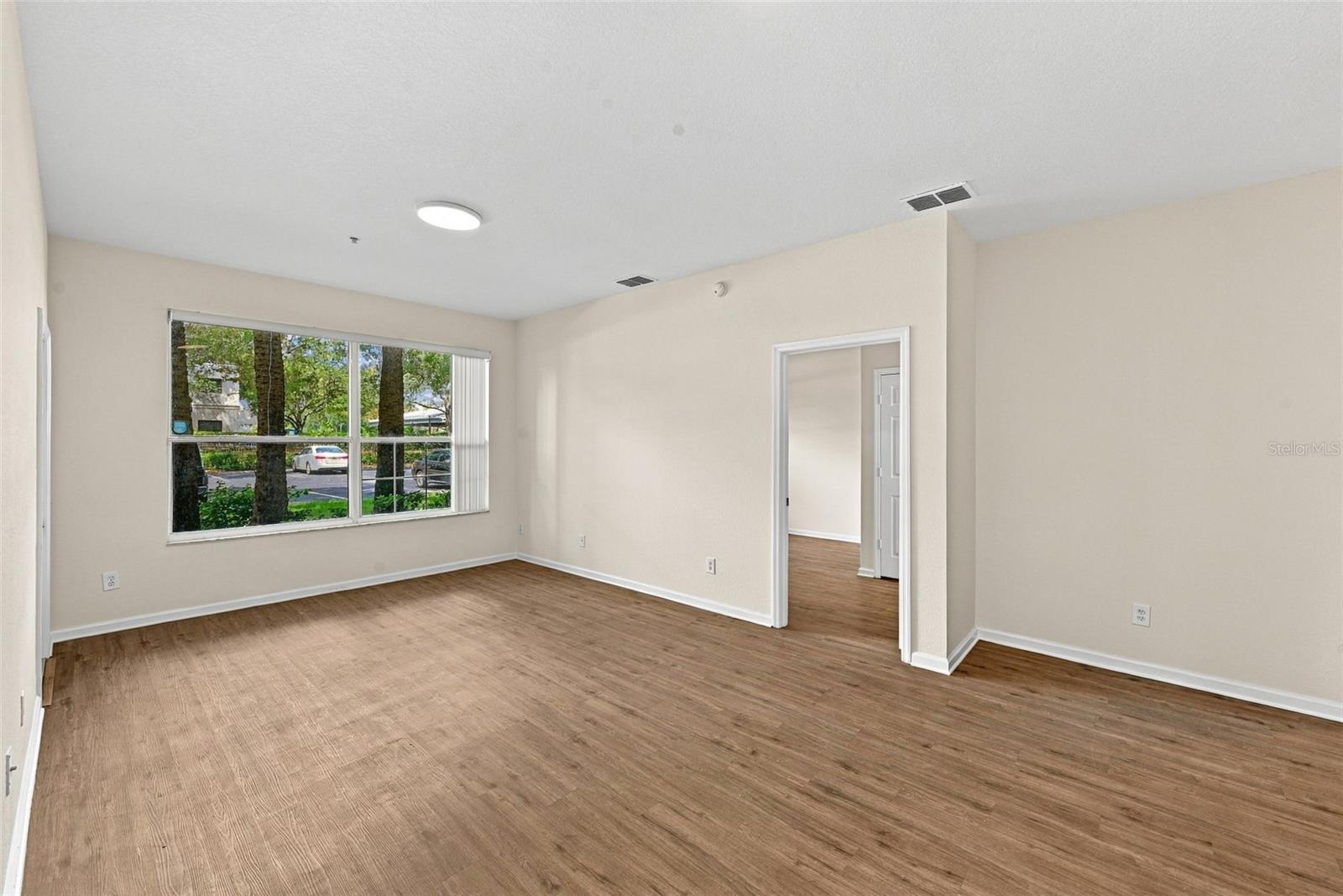 7135 YACHT BASIN AVE #211