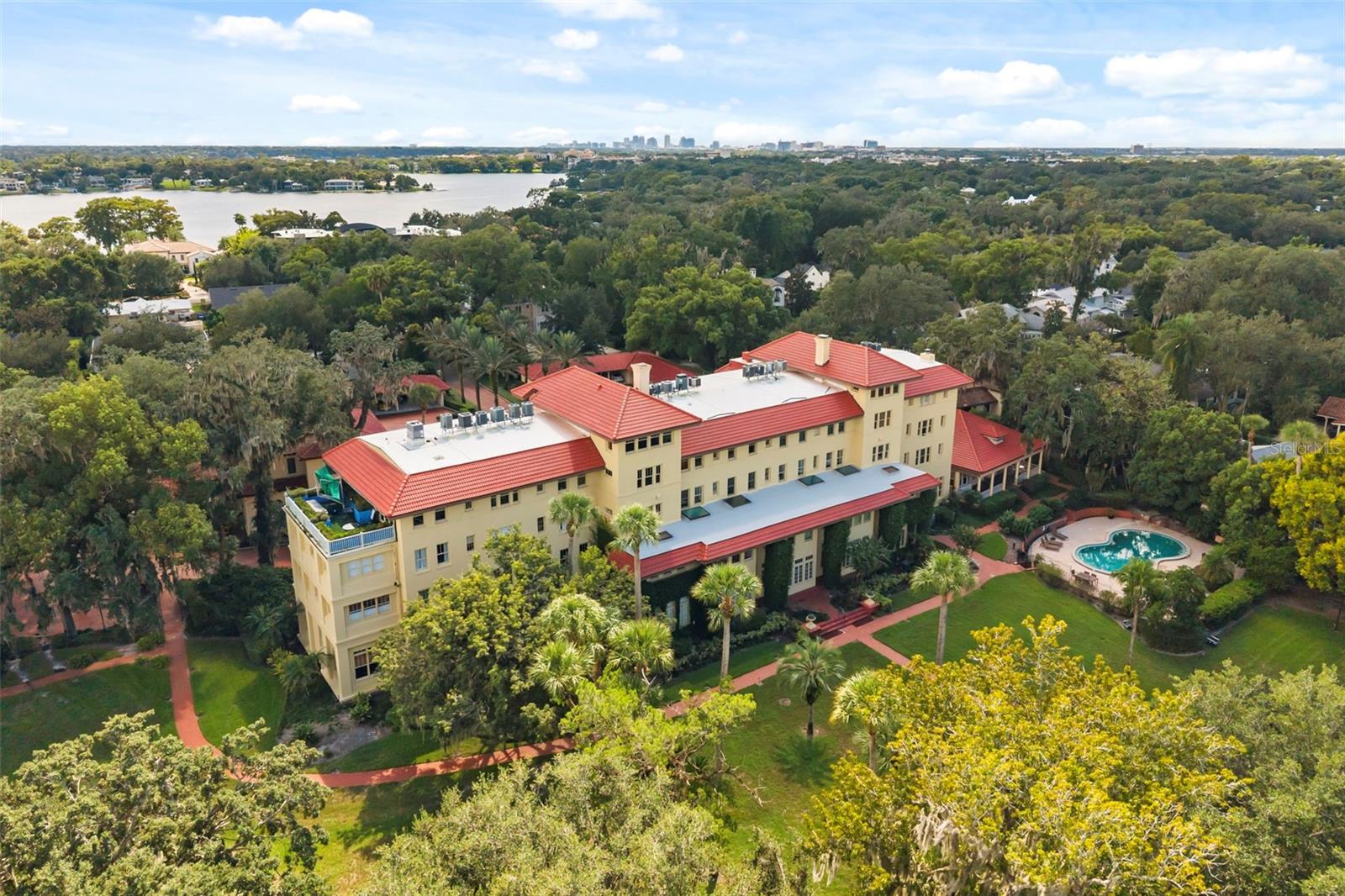1602 ALABAMA DR #107
