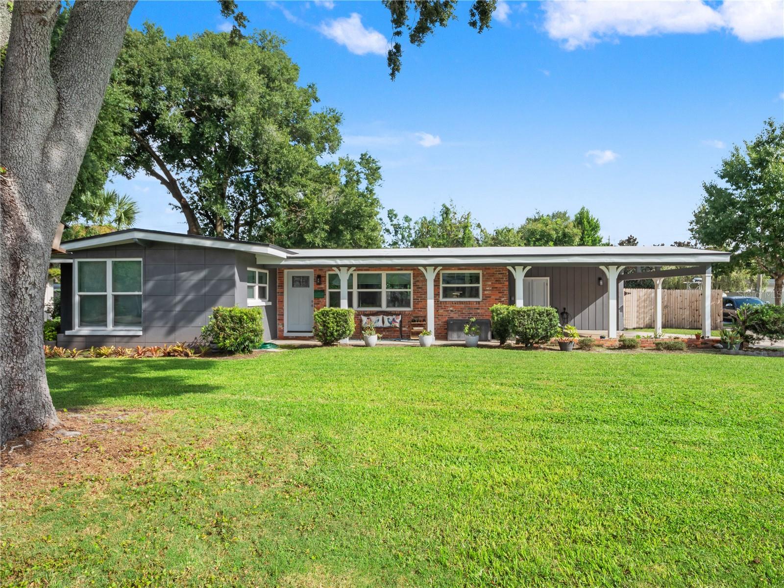 1210 CANBERRA AVE