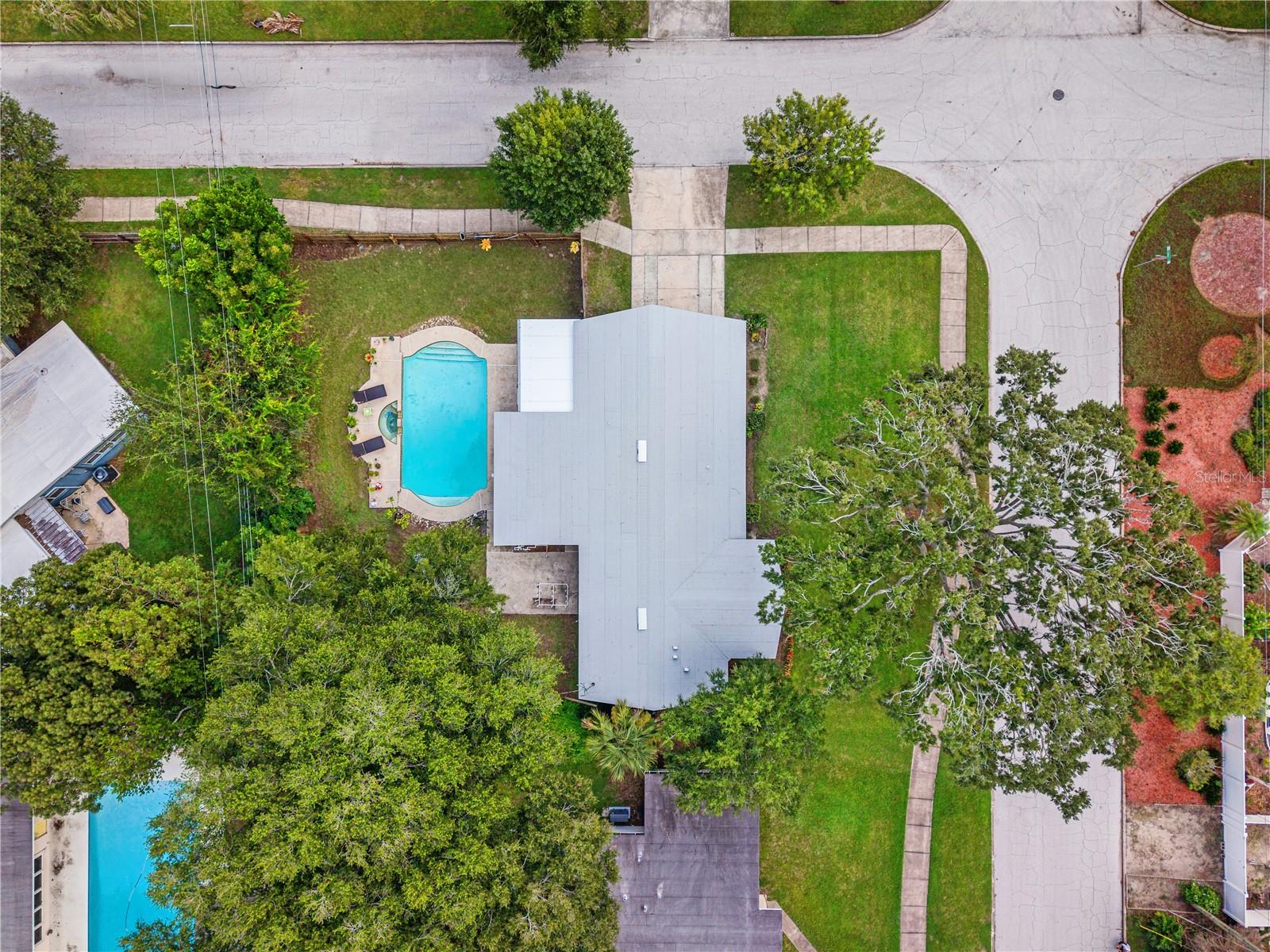 1210 CANBERRA AVE