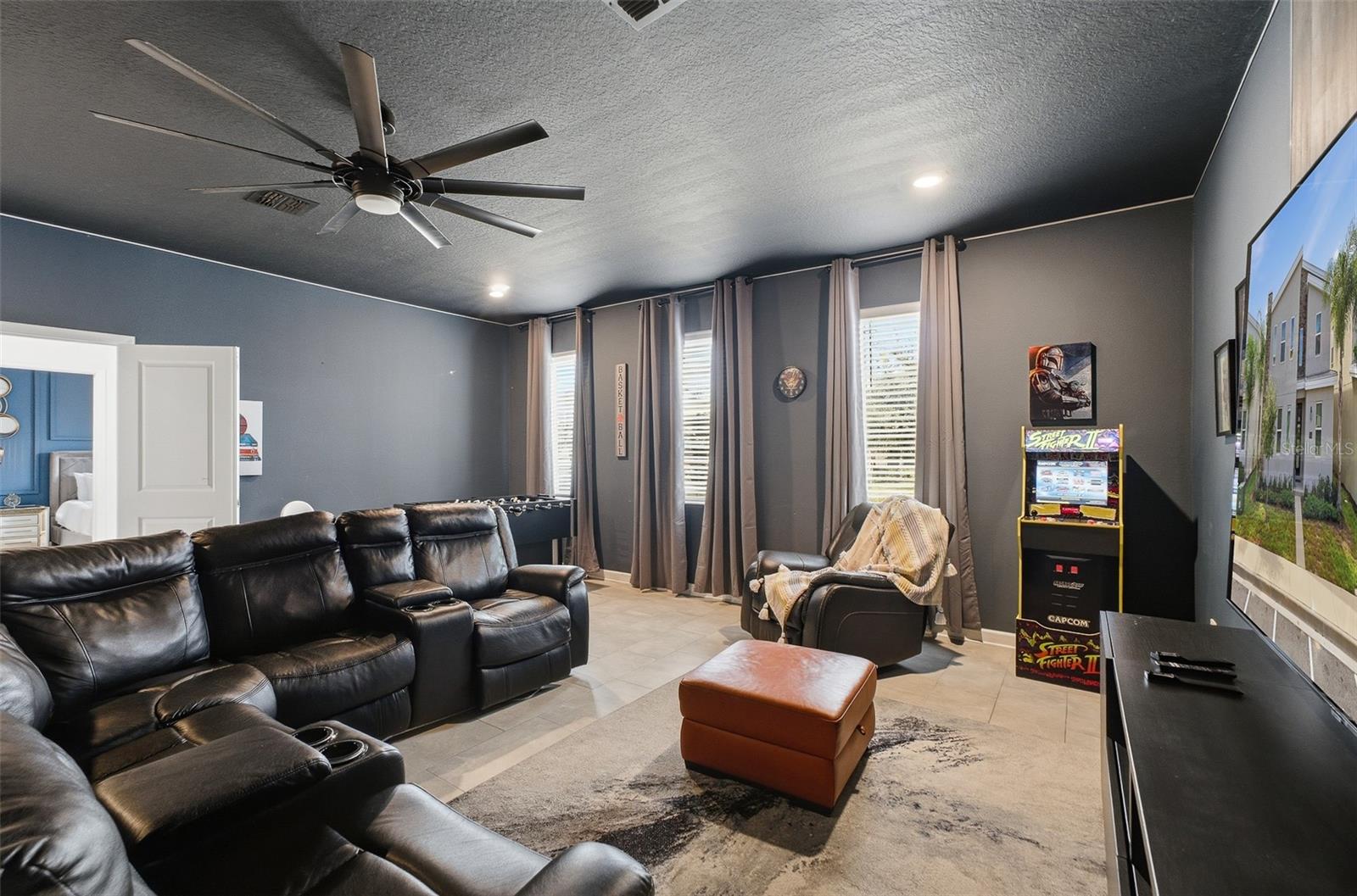 9158 SOMMERSET HILLS DR