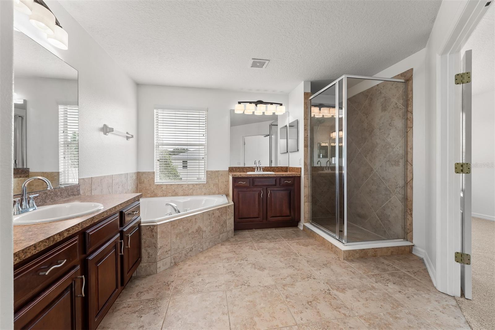 343 CORTONA DR