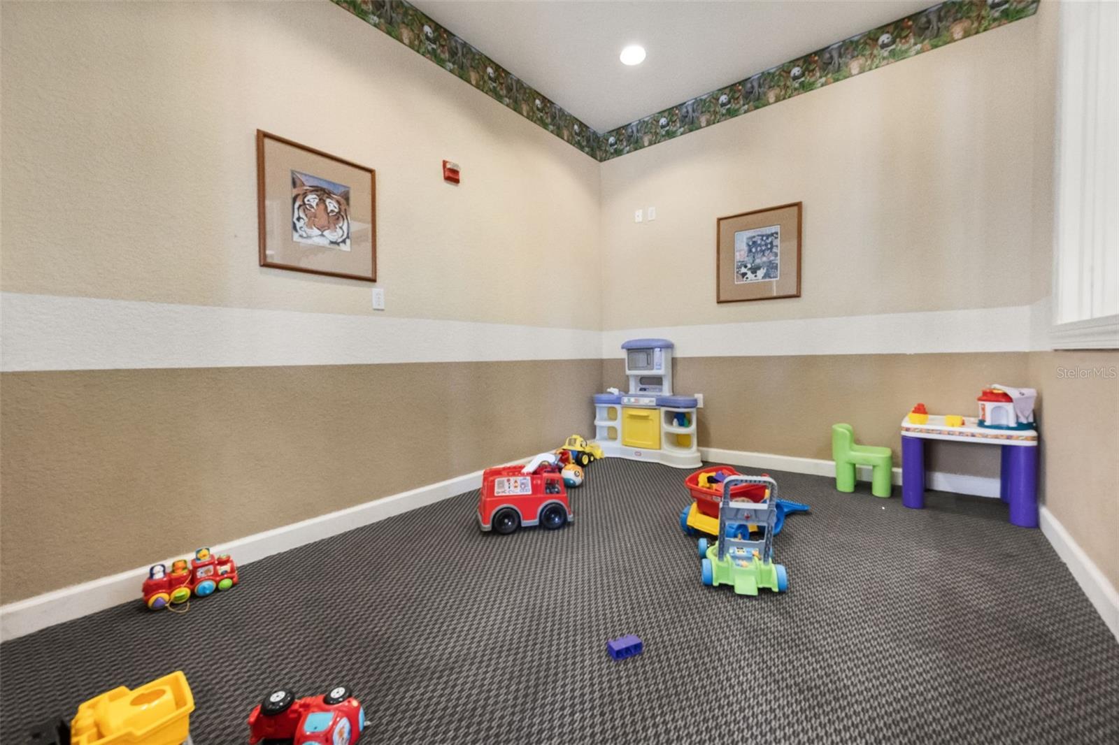 1475 LAKE SHADOW CIR #6205