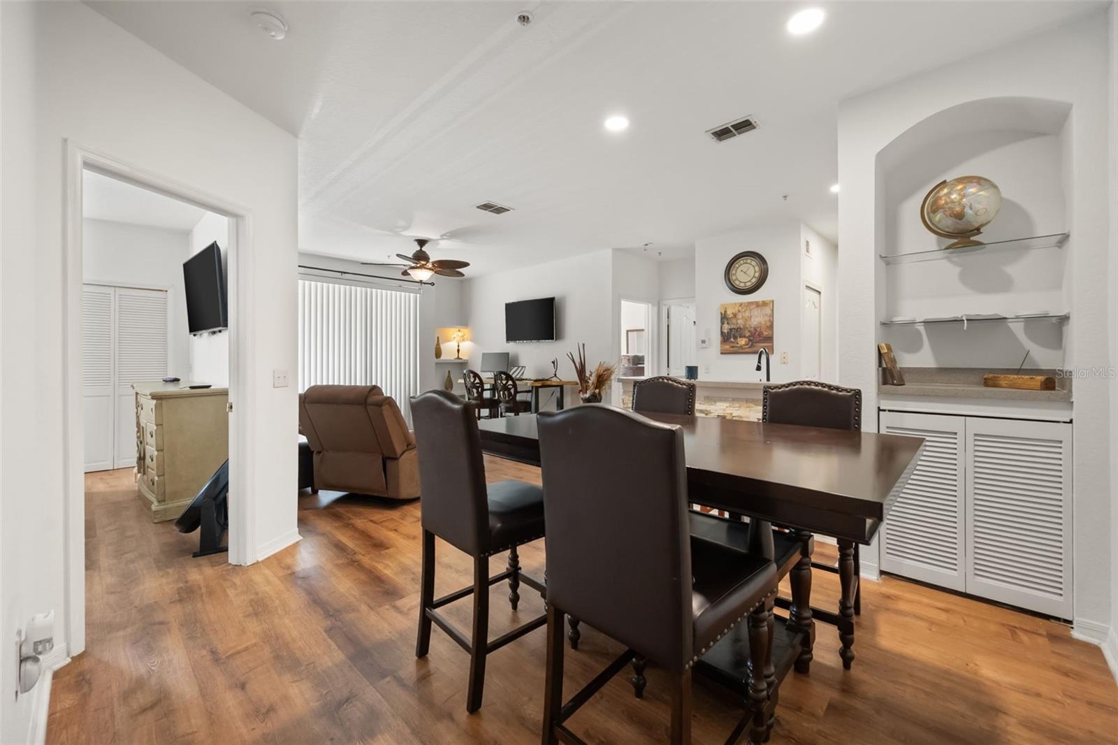 1475 LAKE SHADOW CIR #6205