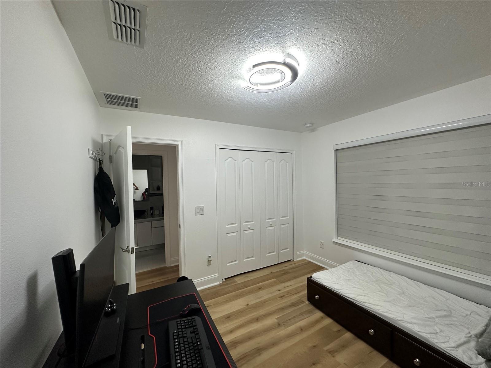 12993 Emersondale Ave