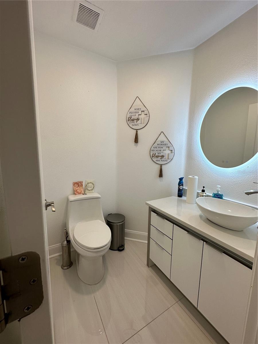 12993 Emersondale Ave