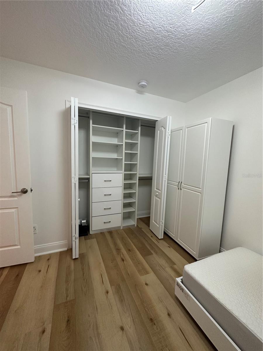 12993 Emersondale Ave