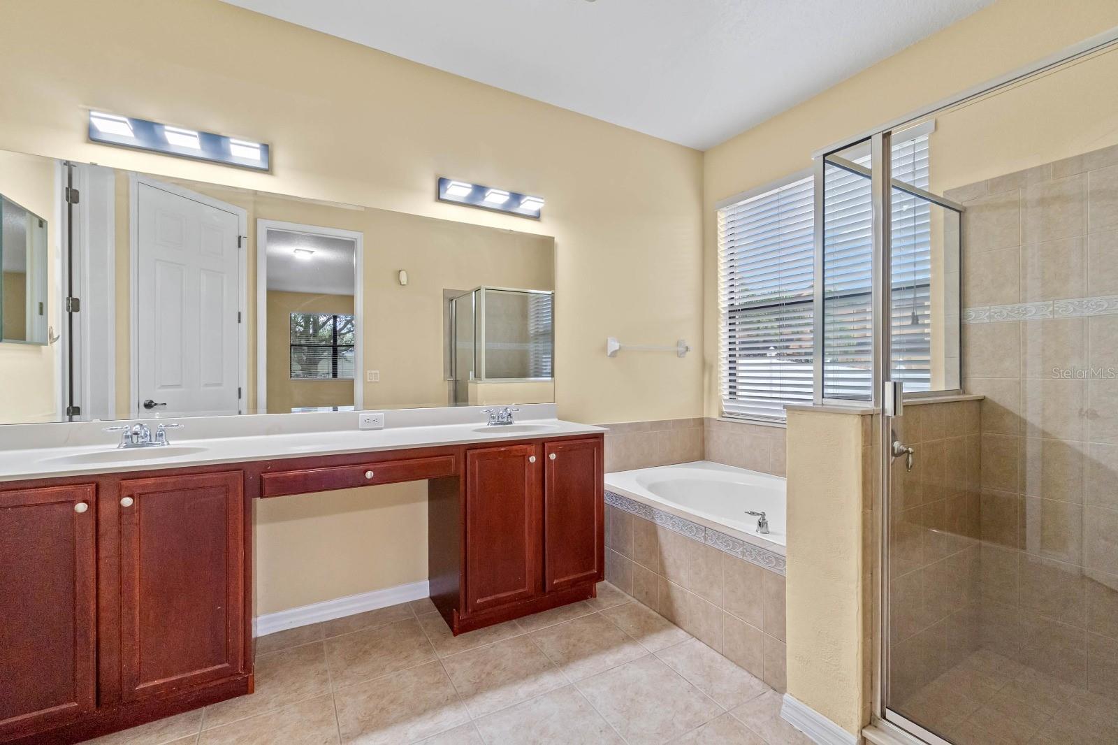 4031 Sunburst View Cir