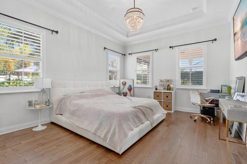 10836 ROYAL CYPRESS WAY