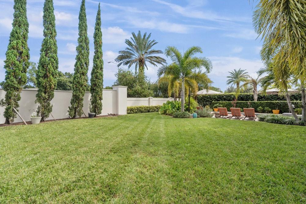 10836 ROYAL CYPRESS WAY