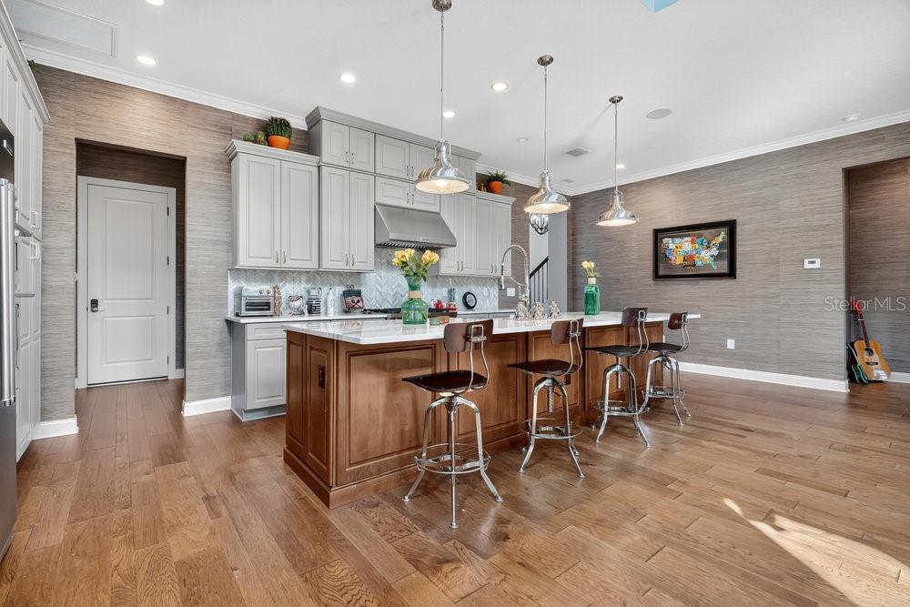 10836 ROYAL CYPRESS WAY