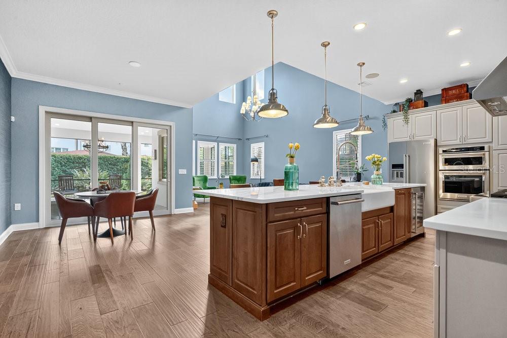 10836 ROYAL CYPRESS WAY