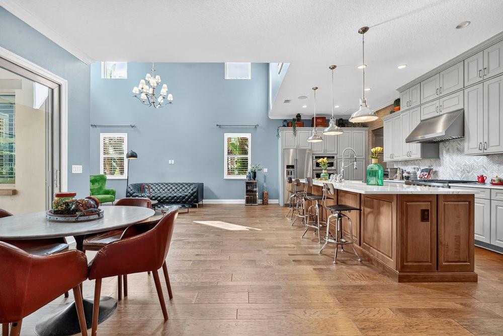 10836 ROYAL CYPRESS WAY