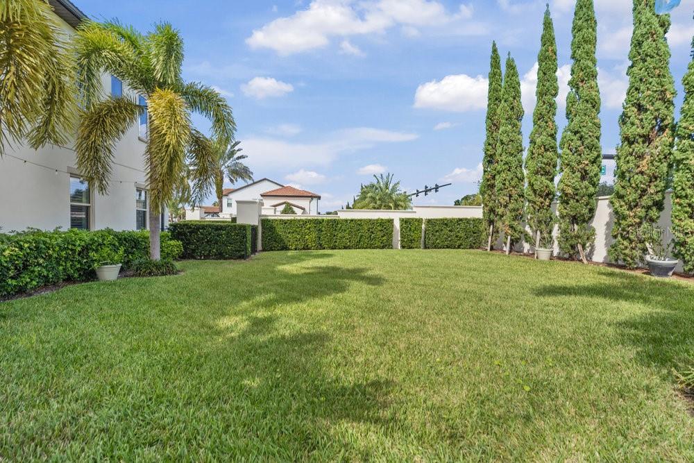 10836 ROYAL CYPRESS WAY