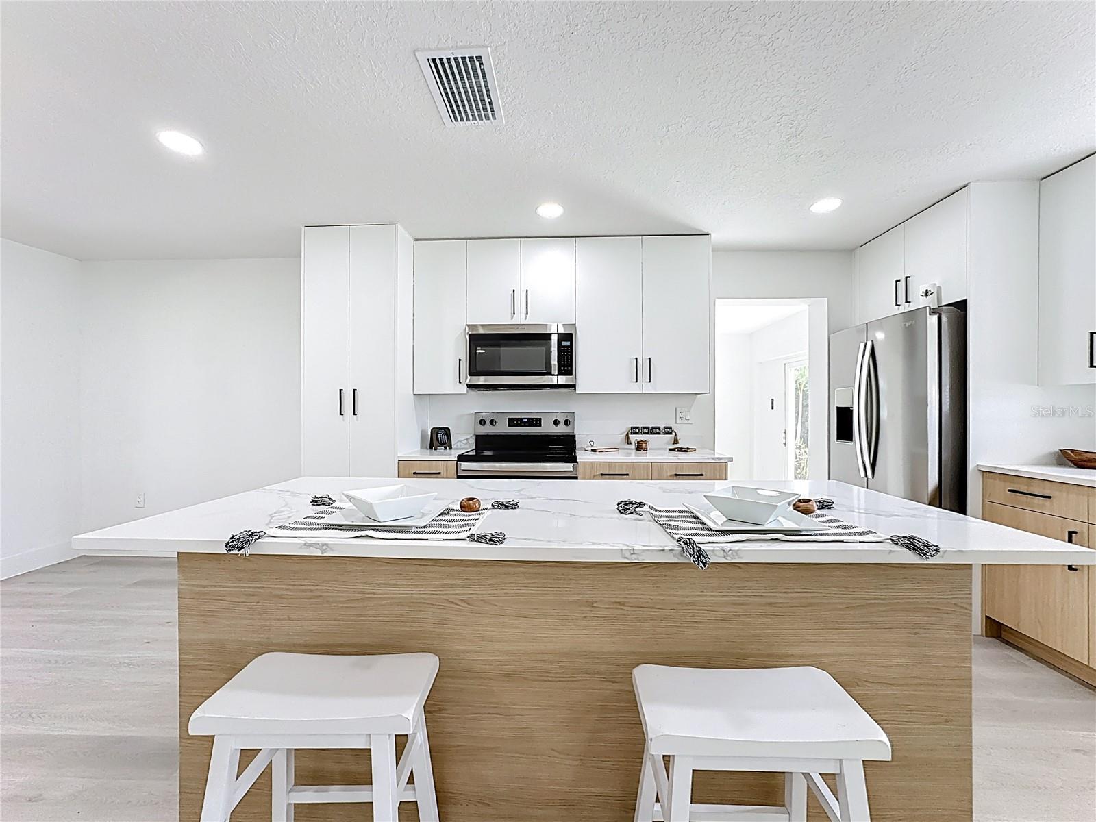 10433 MONTPELIER CIR